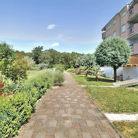 Vale Near The - Stella Maris Apartmán